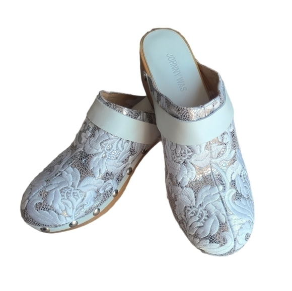 39 - Johnny Was | Dormi Embroidered Clog - Picture 8 of 8